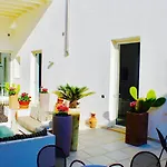 Up Room&Suite