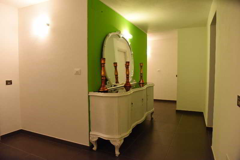 Up Room&suite 2*